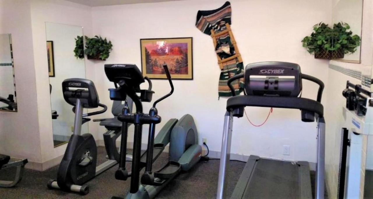 Sedona Pines Resort Exterior foto Elliptical trainer (left)