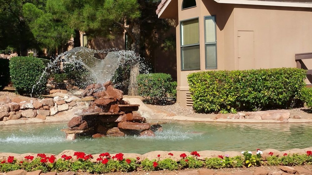Sedona Pines Resort Exterior foto Fountain at the Arizona Inn